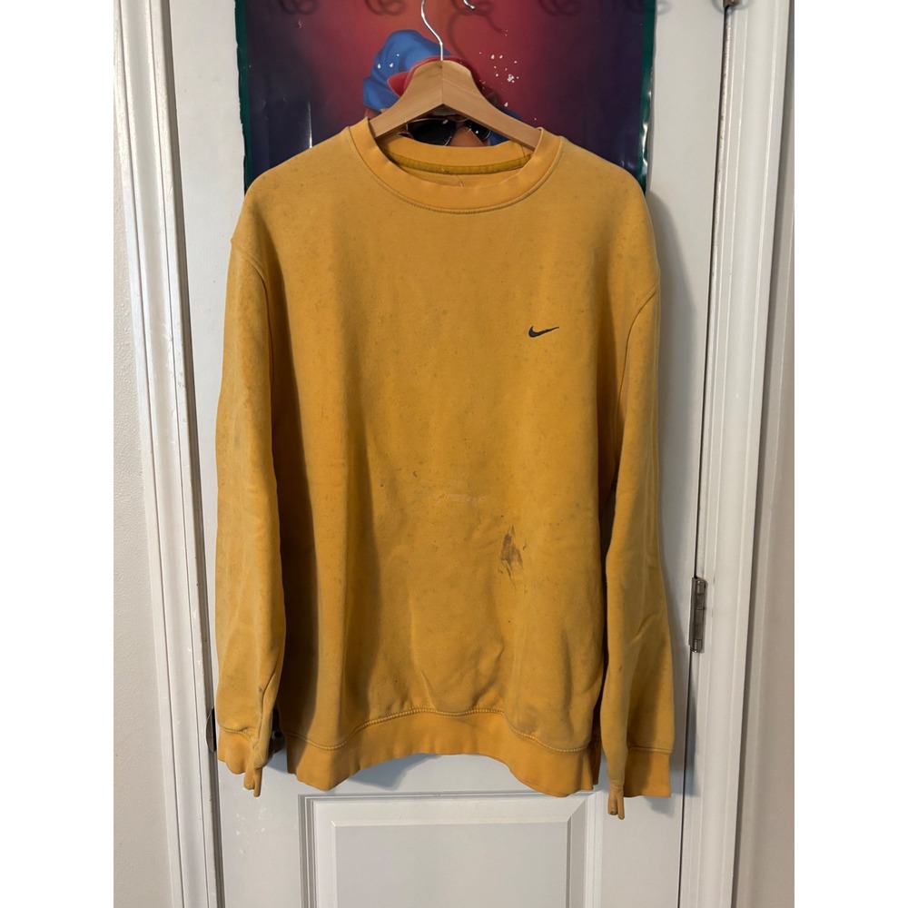 Nike Crewneck Sweatshirt Mens Large Mustard Yellow y2k distress Swoosh Pullover
